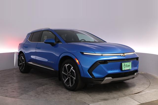 2024 Chevrolet Equinox EV — photo 10 of 27