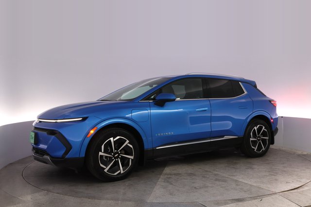 2024 Chevrolet Equinox EV — photo 14 of 27