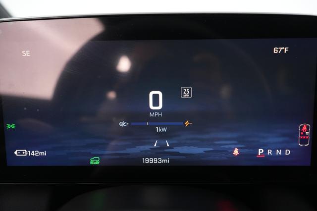2024 Chevrolet Equinox EV — photo 5 of 23
