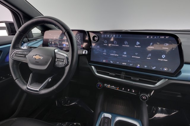 2024 Chevrolet Equinox EV — photo 20 of 23