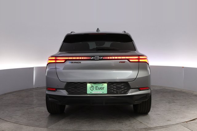 2024 Chevrolet Equinox EV — photo 12 of 20
