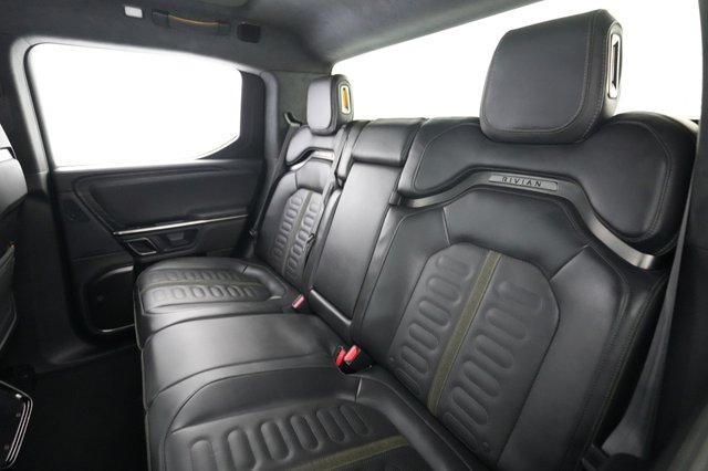 2024 Rivian R1T — photo 19 of 22