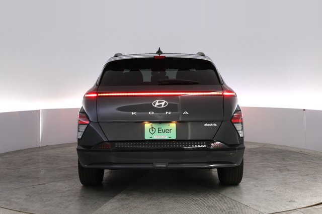 2024 Hyundai Kona Electric — photo 12 of 22