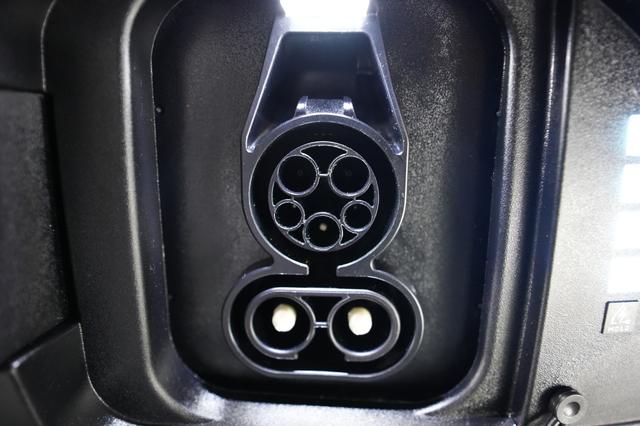 2024 Hyundai Kona Electric — photo 8 of 22