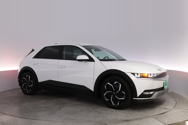 2024 Hyundai IONIQ 5 — photo 11 of 24