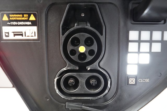 2024 Hyundai IONIQ 5 — photo 8 of 24