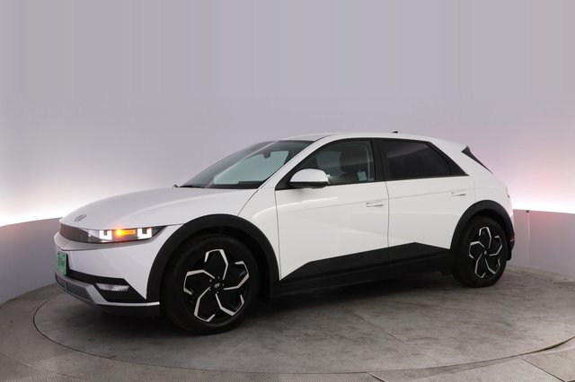 2024 Hyundai IONIQ 5 — photo 14 of 24