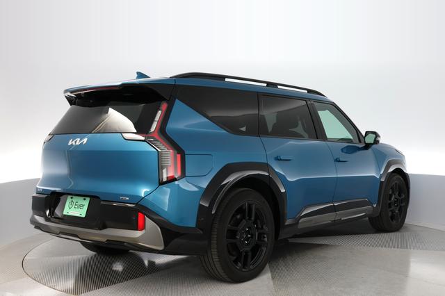 2024 Kia EV9 — photo 2 of 19