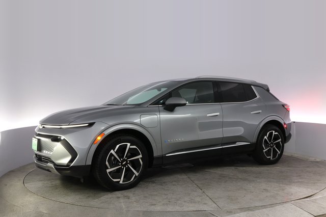 2024 Chevrolet Equinox EV — photo 14 of 22