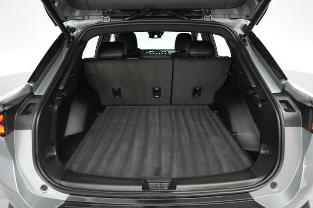 2024 Chevrolet Equinox EV — photo 6 of 22