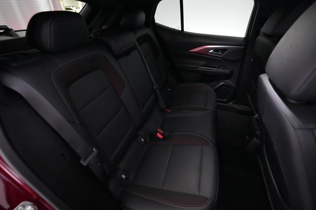 2024 Chevrolet Equinox EV — photo 4 of 21