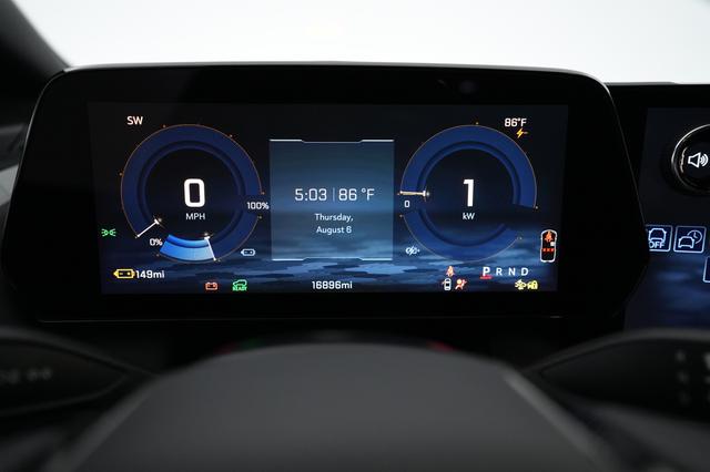 2024 Chevrolet Equinox EV — photo 5 of 21