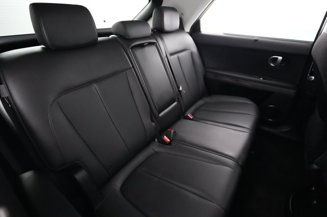2024 Hyundai IONIQ 5 — photo 4 of 24
