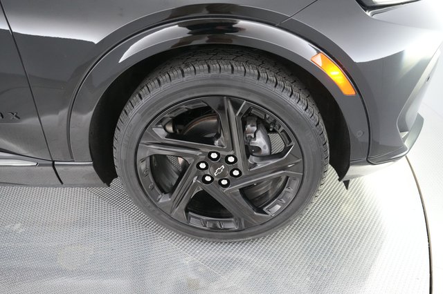 2024 Chevrolet Equinox EV — photo 7 of 19