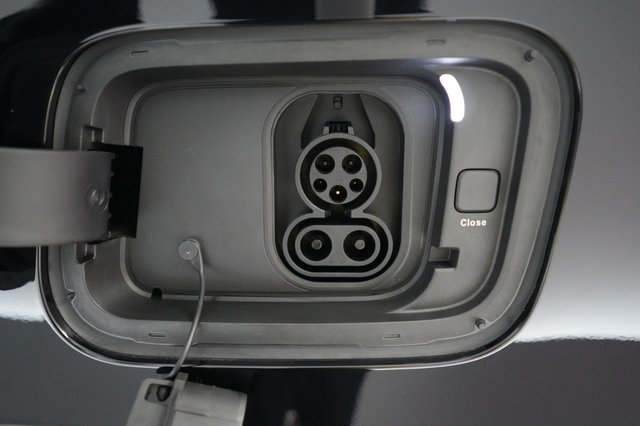 2026 Polestar 4 — photo 8 of 23