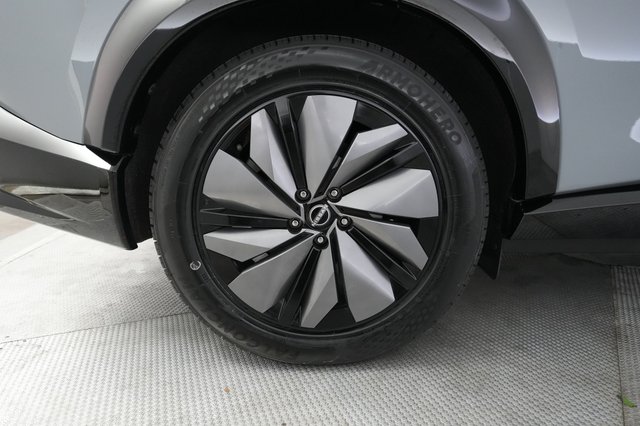 2024 Nissan Ariya — photo 17 of 23