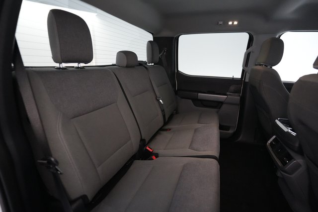 2025 Ford F-150 Lightning — photo 4 of 15