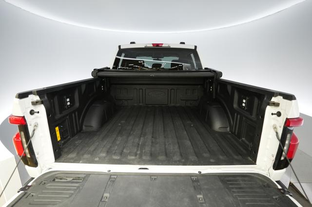 2025 Ford F-150 Lightning — photo 6 of 15