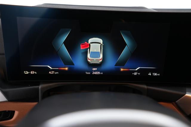 2023 BMW i4 — photo 5 of 22