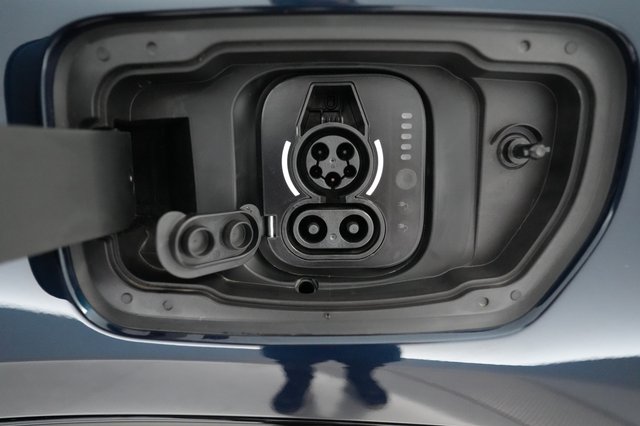 2024 Jeep Wagoneer S — photo 8 of 24