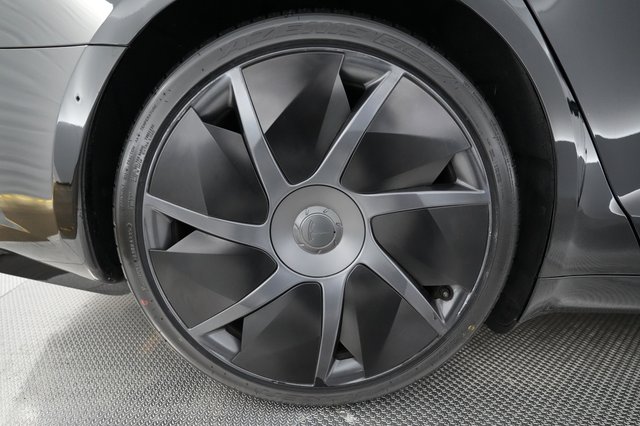 2026 Tesla Model S — photo 15 of 25