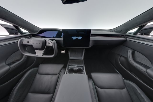 2026 Tesla Model S — photo 19 of 25