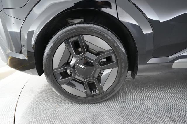 2024 Kia EV9 — photo 7 of 24
