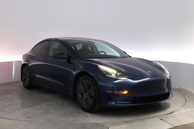 2022 Tesla Model 3 — photo 10 of 26