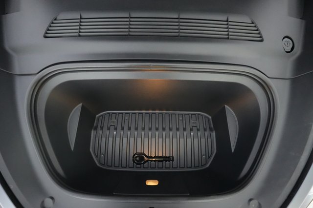 2023 Tesla Model Y — photo 21 of 22