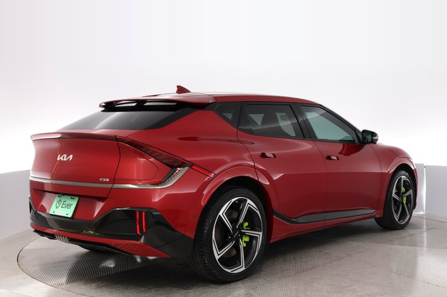 2023 Kia EV6 — photo 2 of 22