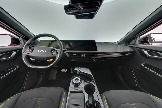 2023 Kia EV6 — photo 19 of 22