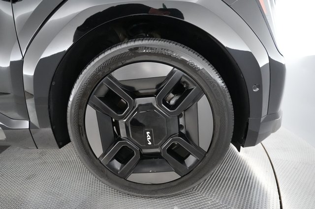 2024 Kia EV9 — photo 13 of 21