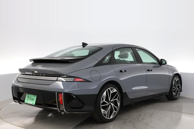 2024 Hyundai IONIQ 6 — photo 2 of 24