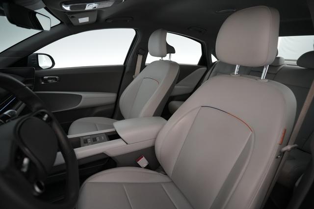 2024 Hyundai IONIQ 6 — photo 3 of 24