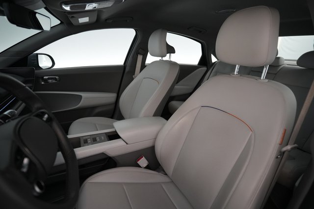 2024 Hyundai IONIQ 6 — photo 3 of 24