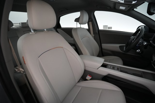 2024 Hyundai IONIQ 6 — photo 18 of 24