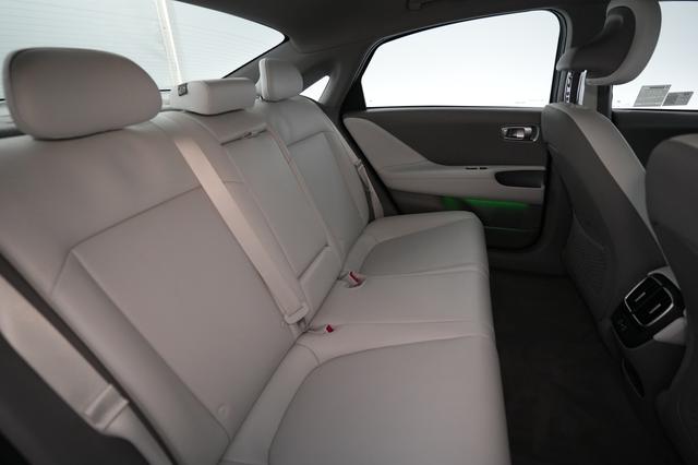 2024 Hyundai IONIQ 6 — photo 4 of 24