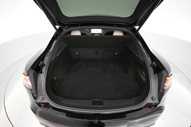 2023 Tesla Model S — photo 6 of 21