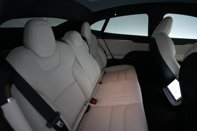 2023 Tesla Model S — photo 4 of 21