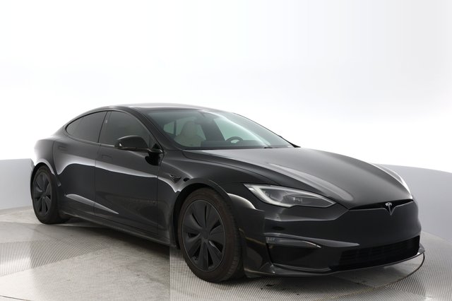 2023 Tesla Model S — photo 9 of 21