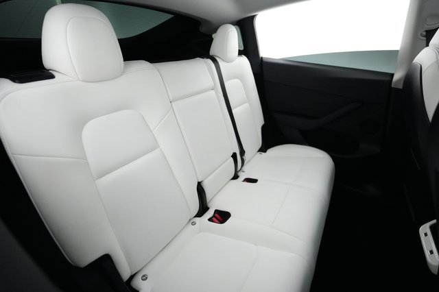 2023 Tesla Model Y — photo 4 of 21
