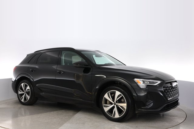 2024 Audi Q8 e-tron — photo 11 of 26
