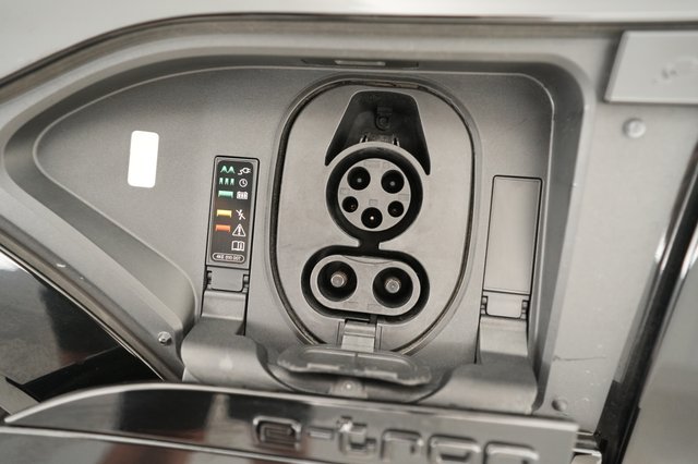 2024 Audi Q8 e-tron — photo 8 of 26