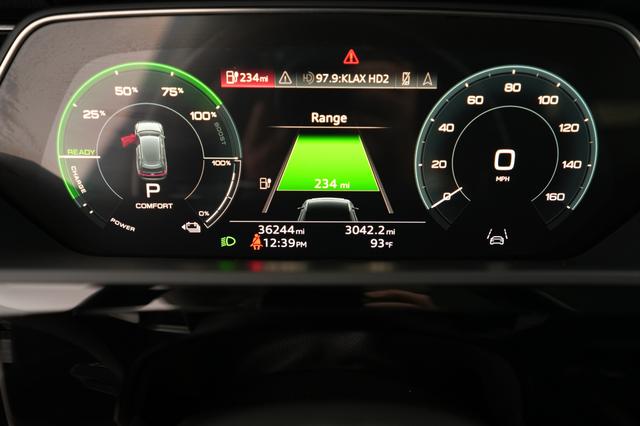 2024 Audi Q8 e-tron — photo 5 of 26