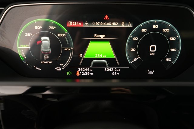 2024 Audi Q8 e-tron — photo 5 of 26