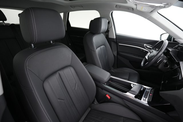 2024 Audi Q8 e-tron — photo 18 of 26
