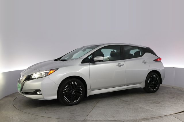 2024 Nissan LEAF — photo 14 of 25