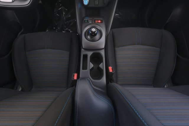 2025 Nissan LEAF — photo 22 of 24