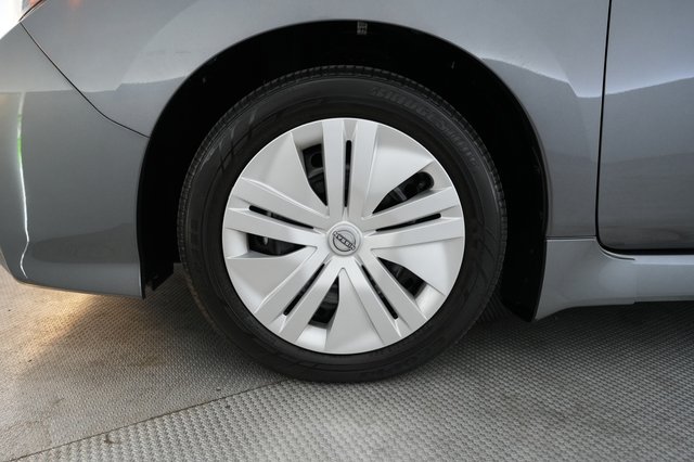 2025 Nissan LEAF — photo 15 of 24
