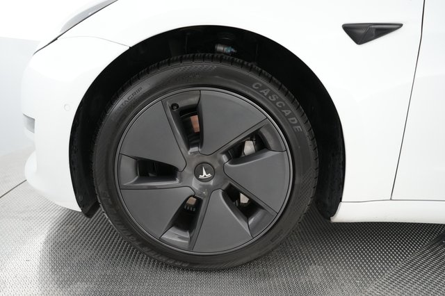 2022 Tesla Model 3 — photo 14 of 21